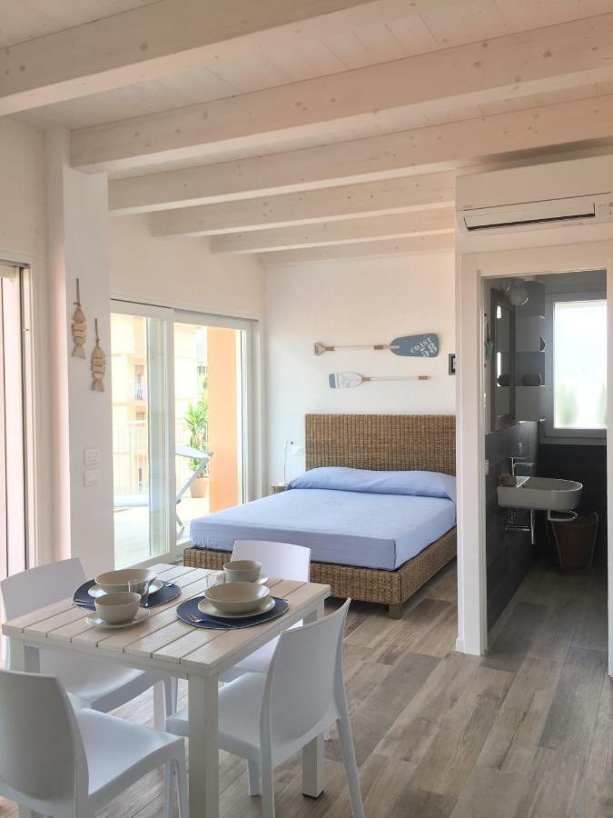 Casalina Hotel ลิโดดิเยโซโล ภายนอก รูปภาพ